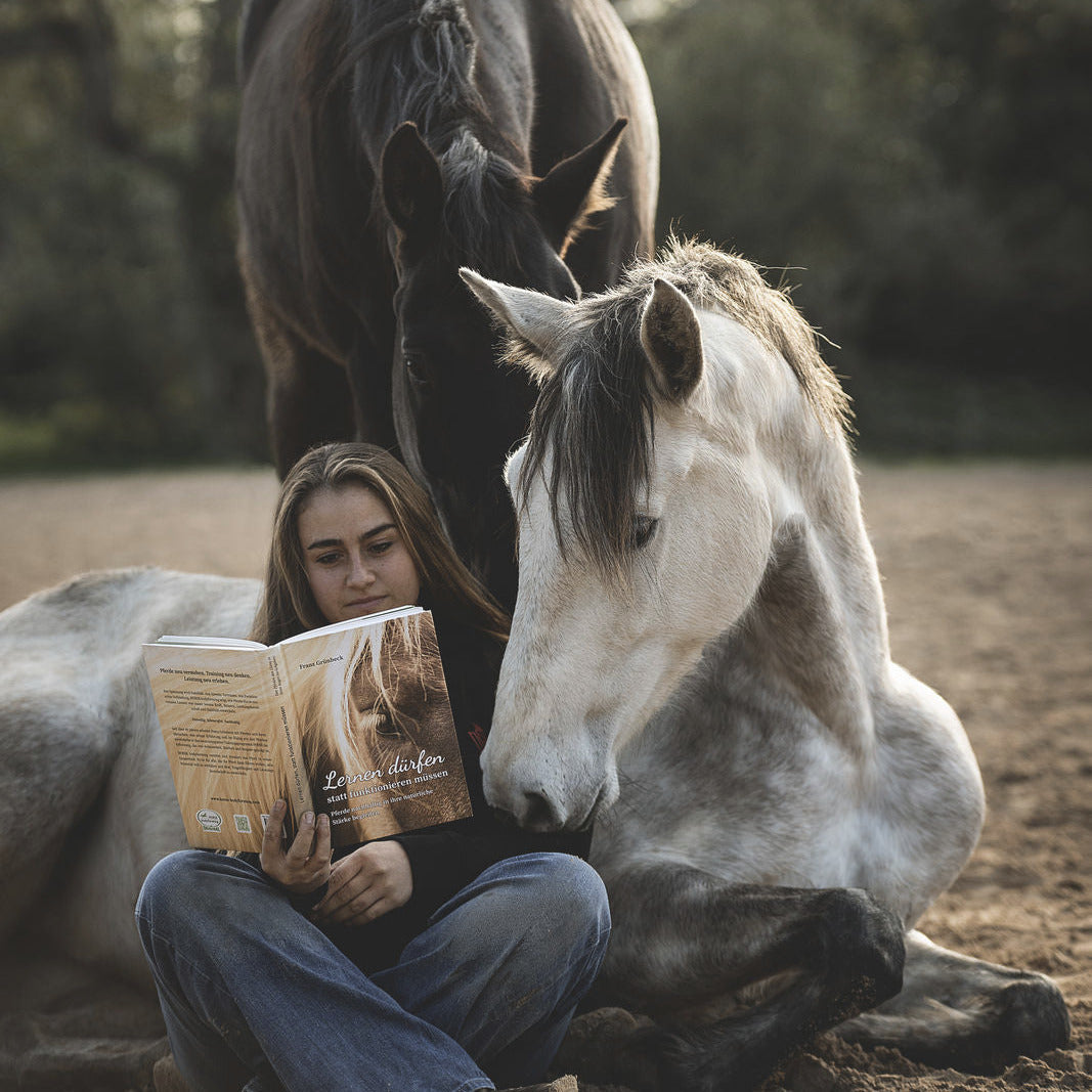 Lernen dürfen statt funktionieren müssen – Buch über Pferdetraining, Verhalten und Verständnis von Franz Grünbeck